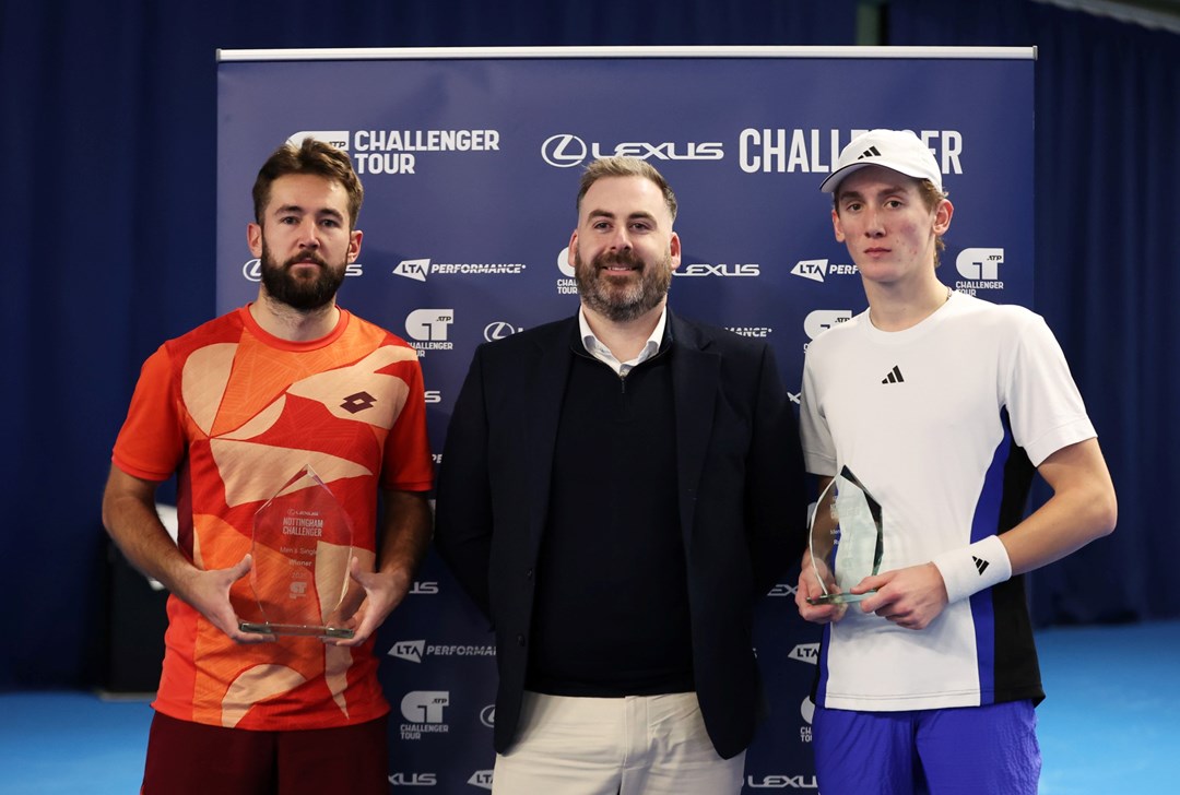 Viktor Durasovic and Henry Searle holding the winners and runer-up trophies at the Lexus Nottingham Challenger