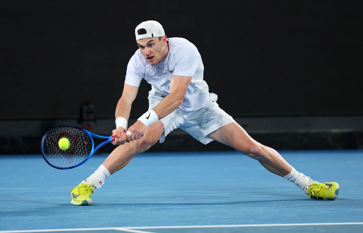 2025-Jack-Draper-Australian-Open-backhand.jpg