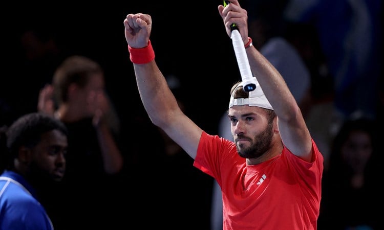 Australian Open 2025: Jacob Fearnley sets up third round clash against second seed Alexander Zverev