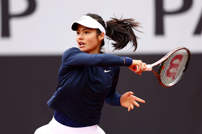 Emma Raducanu hitting a forehand at the Billie Jean King Cup 2022