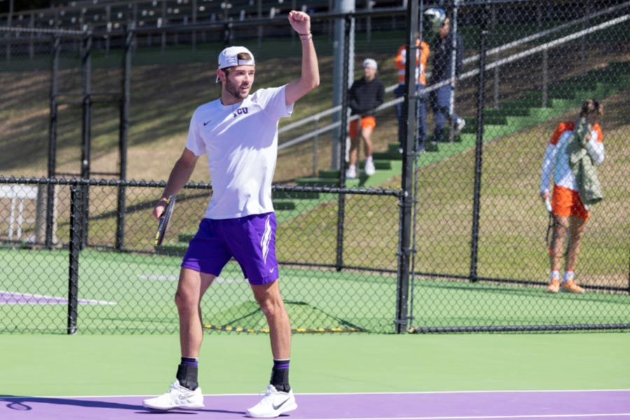 Tennis Scotland Titles for Murray and Lumsden as Fearnley enjoys