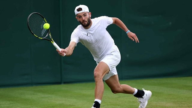 Jacob Fearnley secures maiden Grand Slam win on Wimbledon debut | LTA