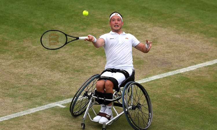 Alfie Hewett in action during his semi-final of the 2022 Championships Wimbledon