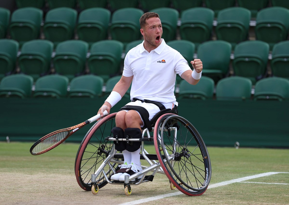 2024-Alfie-Hewett-Wimbledon-QF.jpg