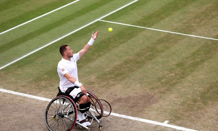 Alfie Hewett serving on No.3 Court at Wimbledon in the semi-final