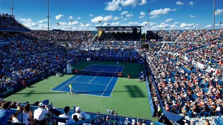 General view of the Cincinnati Open Centre Court