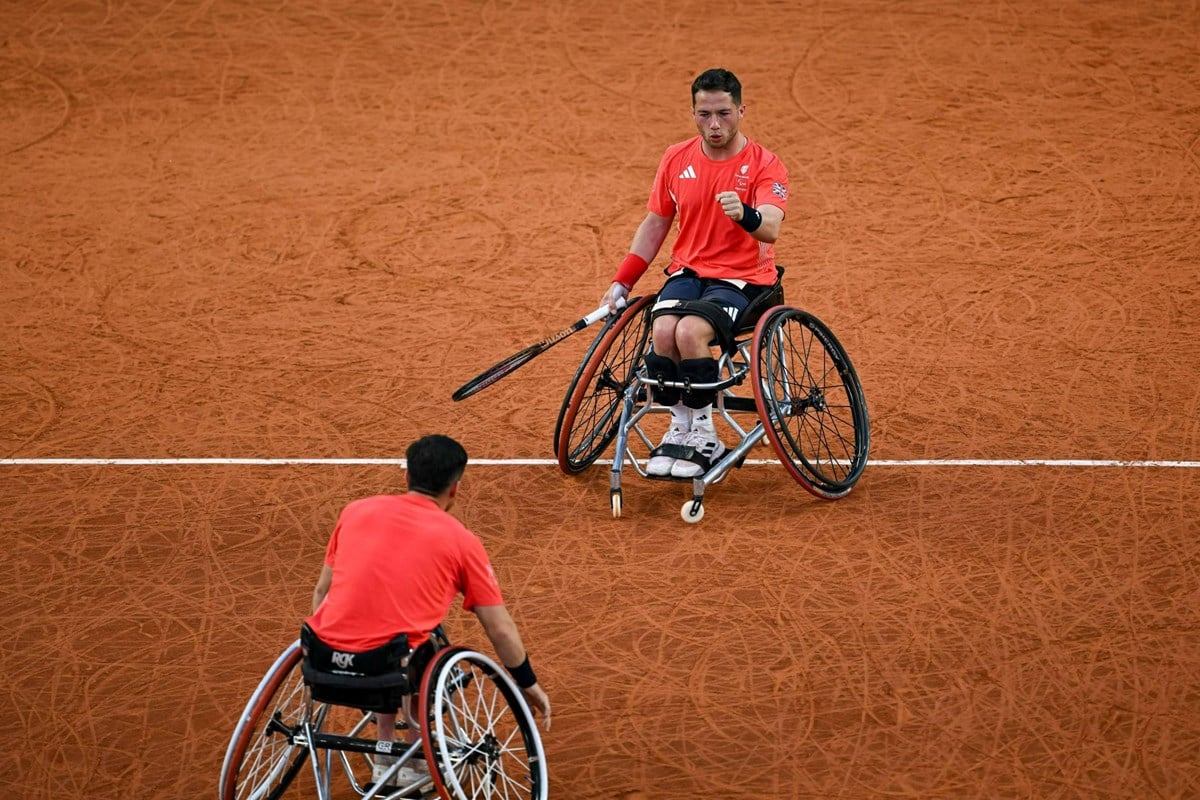 2024-Alfie-Hewett-Gordon-Reid-Paralympics-semi-final-fist-pump.jpg