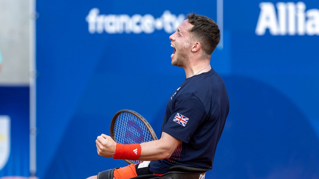 Alfie Hewett celebrating a win at the Paralympics