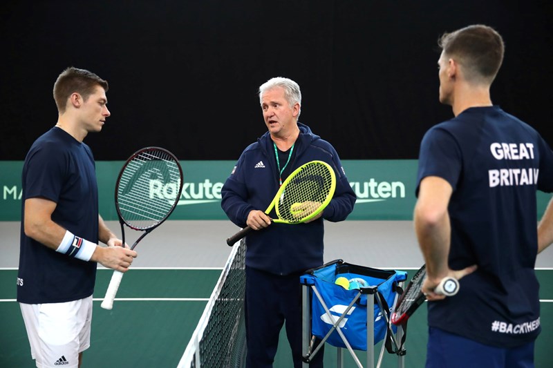 Louis Cayer coaching Neal Skupksi and Jamie Murray at the Davis Cup Finlas in 2019