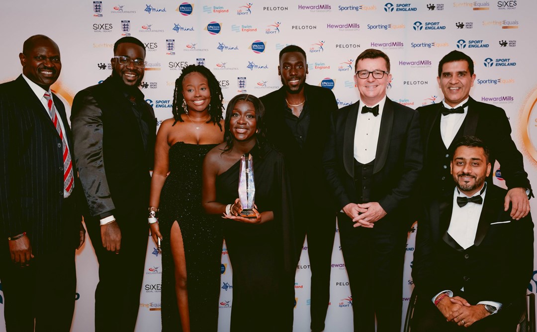 The Black Tennis Mentors accepting their LTA Tennis Foundation Community Tennis Award at the 2024 Sporting Equal Awards. 