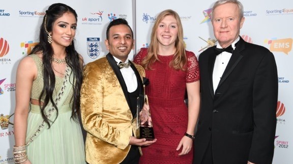Humayun Islam, on behalf of Shapla Sports, received the Tennis Foundation Special Recognition 