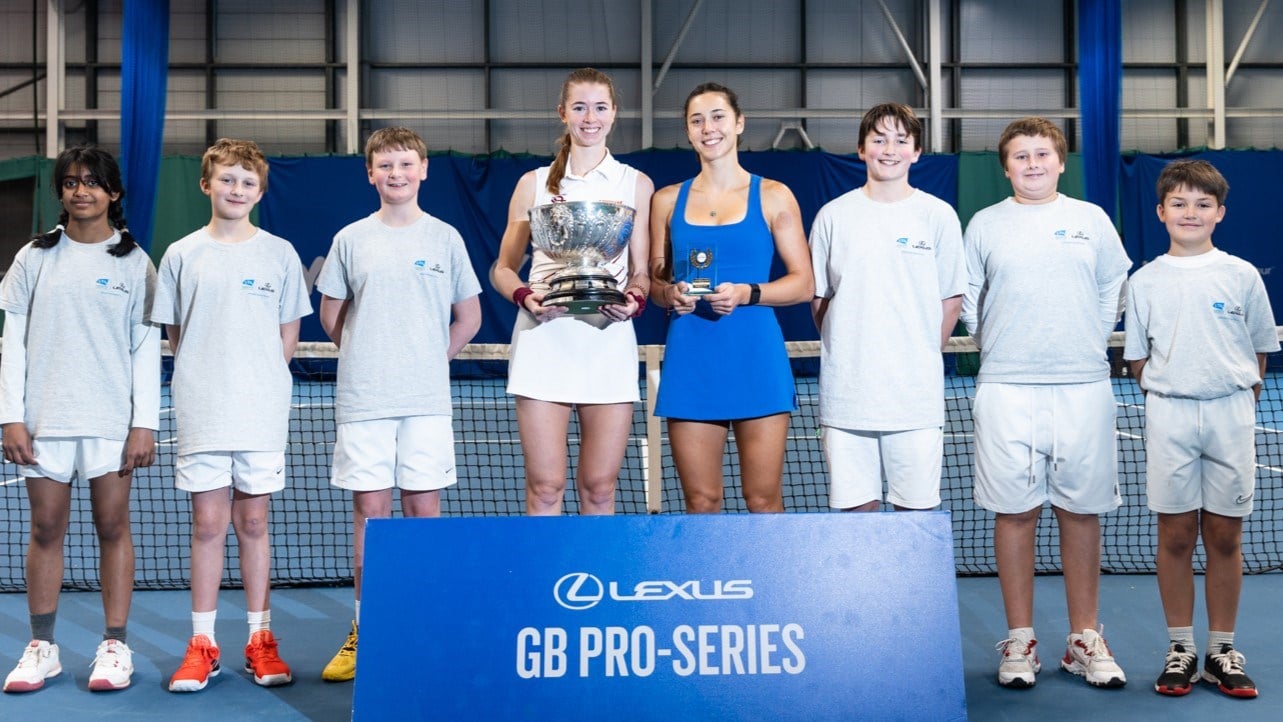 Lexus GB Pro Series Glasgow champion Simona Waltert holding her winners trophy while stood next to Mariam Bolkvadze