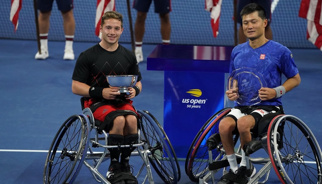 Alfie hewett accepting trophy