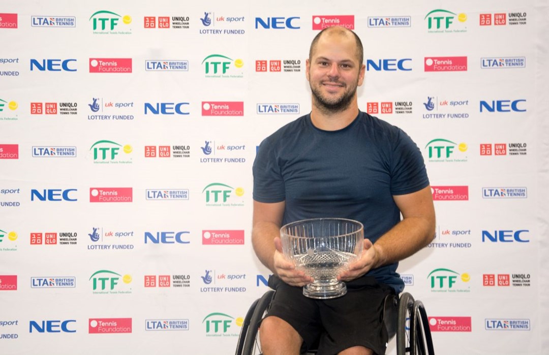 Stefan Olsson with his trophy