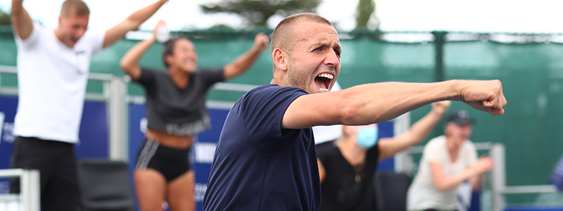 Dan Evans cheering 