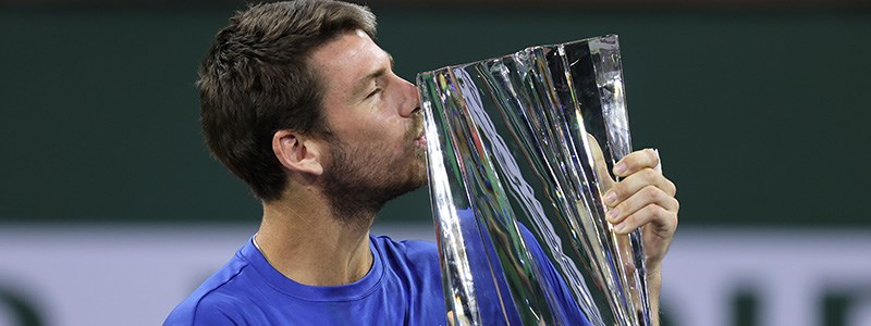 cam norrie kissing indian wells trophy