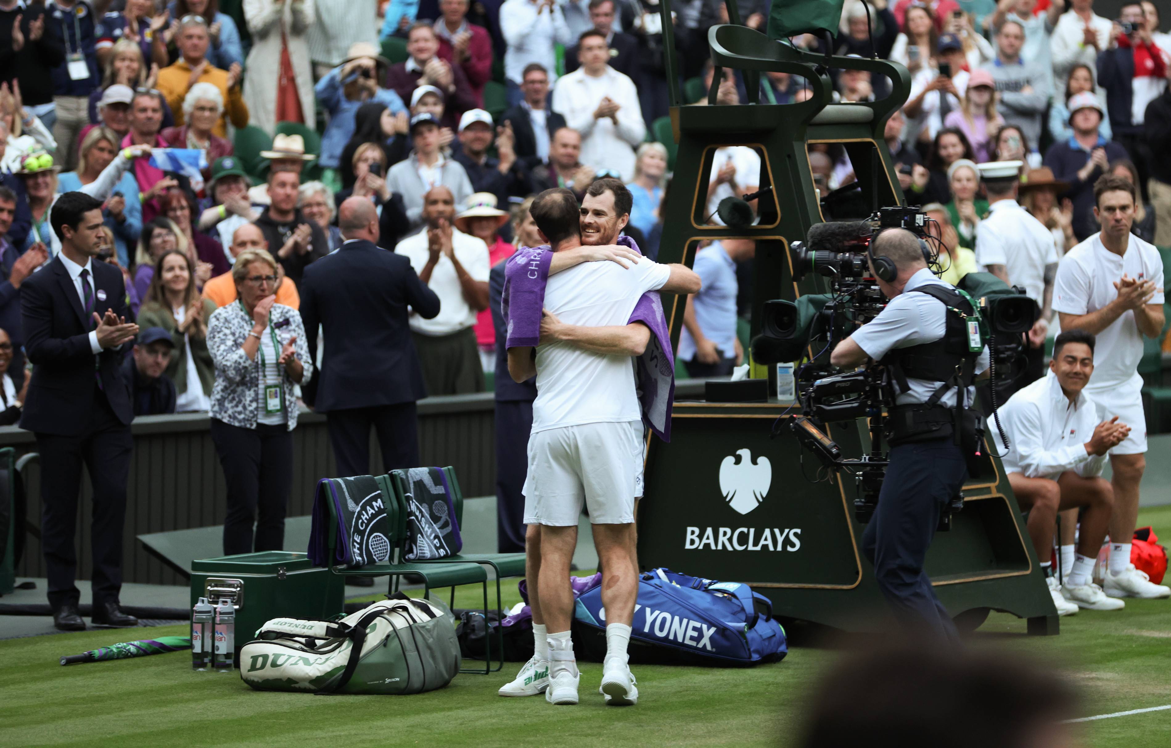 2024-Andy-Murray-Jamie-Murray-Wimbledon-hug.jpg
